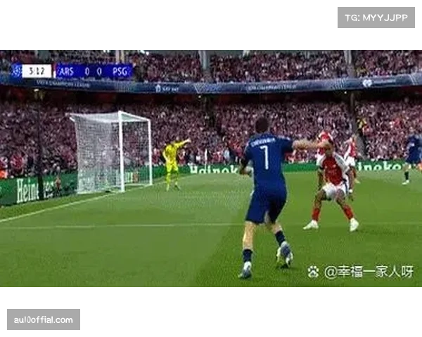 全场巴黎圣日耳曼3-0里尔，登贝莱吊射技惊四座