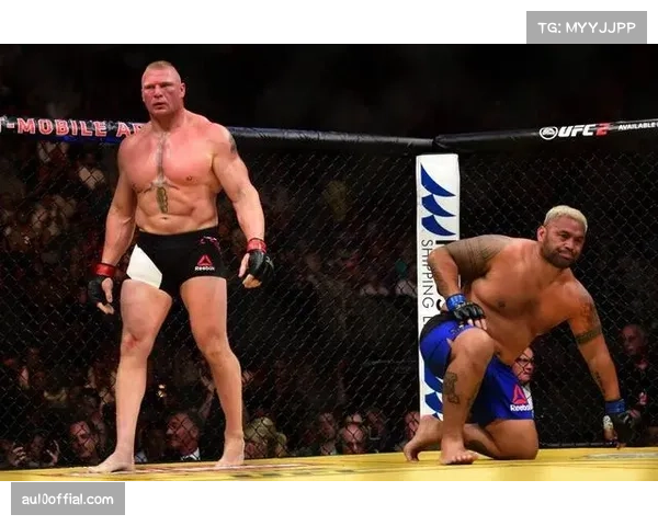 “骨头”琼斯术后首次公开训练,目标锁定2026年底复出之战