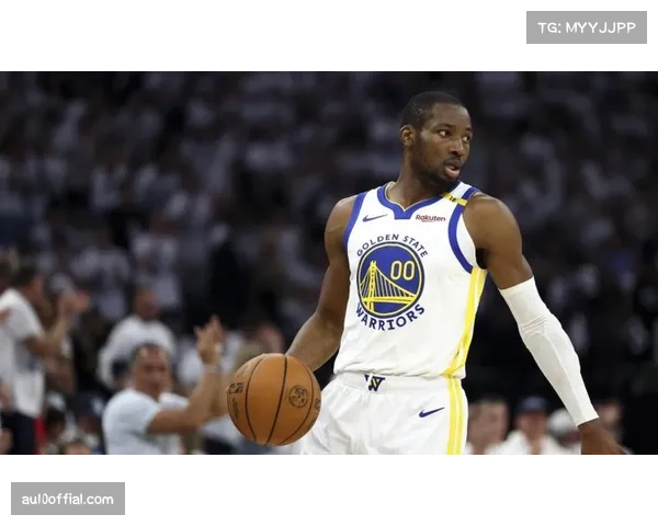 快报：勇士vs独行侠G2，维金斯底线切入助攻库明加暴扣，创本轮系列赛最佳助攻转化率